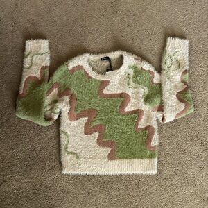 Woman’s Brand New crew neck sweater,  size small.